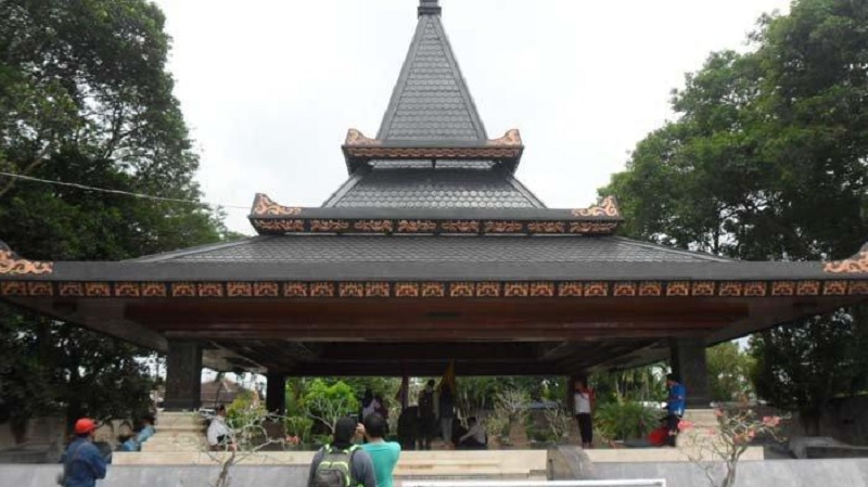 Blitar Image 2